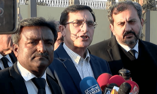 پی ٹی آئی کے 90 فیصد امیدواروں کے کاغذات نامزدگی مسترد کردیے گئے، بیرسٹر گوہر کا دعویٰ