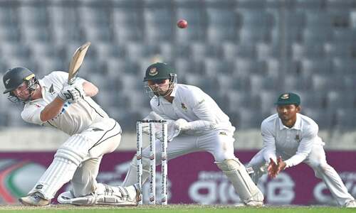 Phillips guides nervy NZ to victory over Bangladesh Phillips guides nervy NZ to victory over Bangladesh
