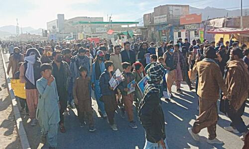 Quetta sit-in continues as talks break down