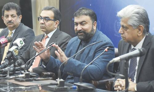 Govt seeks to reassure nation on fertiliser stocks