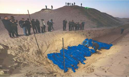 Another comms blackout as Gaza toll nears 21,000