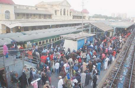 Passengers suffer as upcountry fog disrupts PR operations