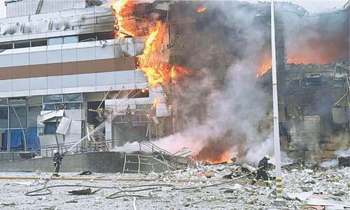 31 perish in one of Russia&rsquo;s biggest strikes on Ukraine