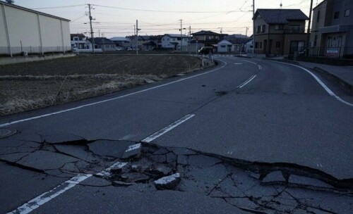Major Japan quake prompts tsunami warning, residents told to run