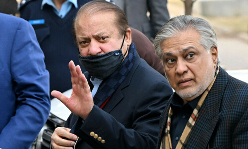 نواز شریف کے کاغذات نامزدگی کی منظوری الیکشن ٹربیونل میں چیلنج