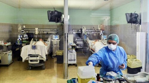 Sindh reports two suspected cases of new Covid variant