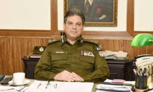 چیف الیکشن کمشنر نے نگران حکومت کی سمری مسترد کر دی