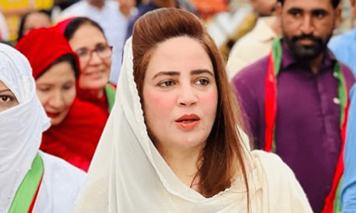 ڈی جی خان: زرتاج گل، ان کے شوہرکے کاغذات نامزدگی منظور