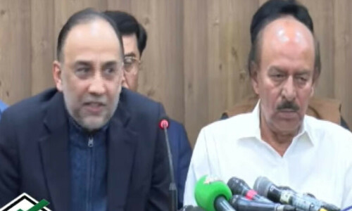 جمہوریت کوڈی ریل کرنے کی کوشش ہو رہی ہے، نثار کھوڑو