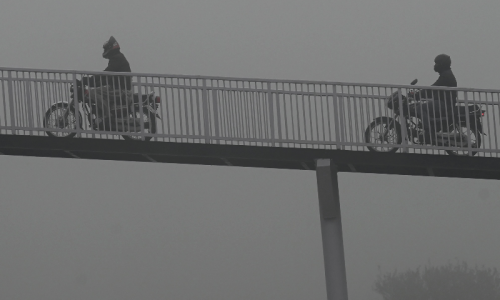 Quality of Peshawar&rsquo;s air reaches &lsquo;hazardous&rsquo; levels