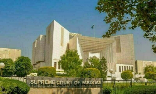 سپریم کورٹ نے الیکشن کمیشن کے خلاف پی ٹی آئی کی توہین عدالت کی درخواست واپس لینے پر نمٹادی