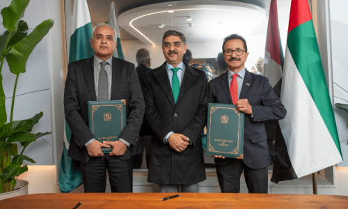 Pakistan, Dubai ink $3 billion pacts at Davos Pakistan, Dubai ink $3 billion pacts at Davos