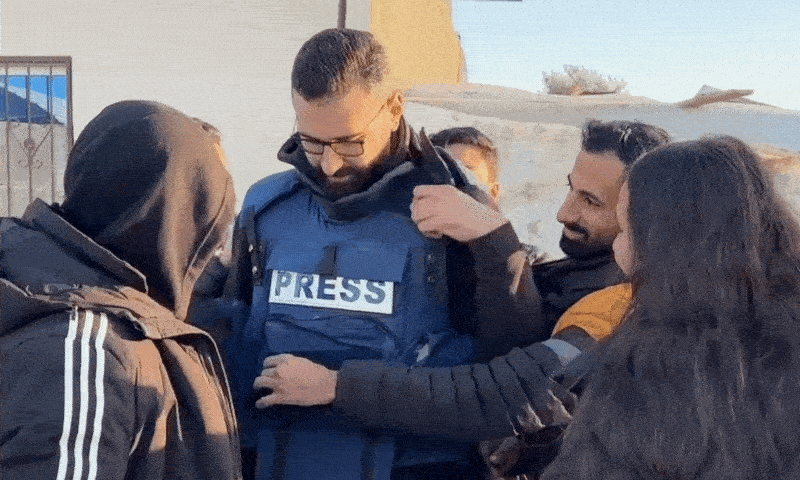 Palestinian photojournalist Motaz leaves Gaza after 108 days &mdash; What it means for reporting on ground