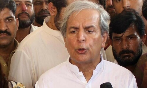 بغیراجازت ورکرز کنونشن کرنے پر جاوید ہاشمی کے داماد، نواسوں سمیت 36 افراد کیخلاف مقدمہ