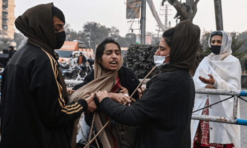 25 PTI workers arrested for trying to hold rallies in Pindi 25 PTI workers arrested for trying to hold rallies in Pindi