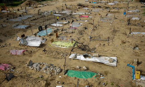 No rest for Gaza dead with swift burials