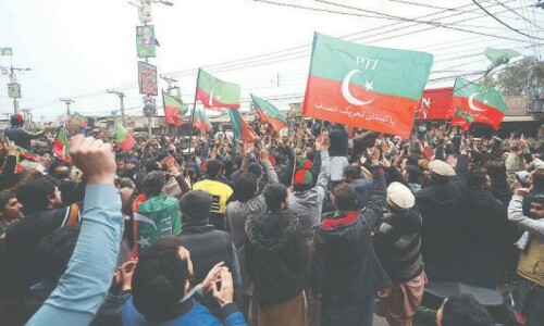 122 PTI workers arrested in Pindi in two days 122 PTI workers arrested in Pindi in two days