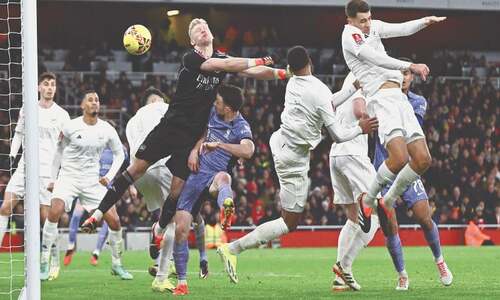 Liverpool strike late to knock Arsenal out of FA Cup Liverpool strike late to knock Arsenal out of FA Cup