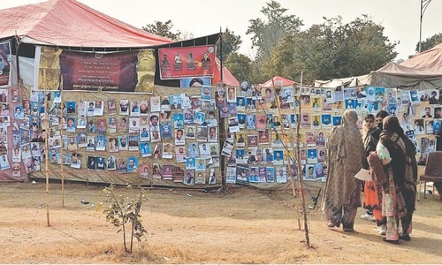 Clash of narratives at Islamabad&rsquo;s National Press Club as parallel camps set up