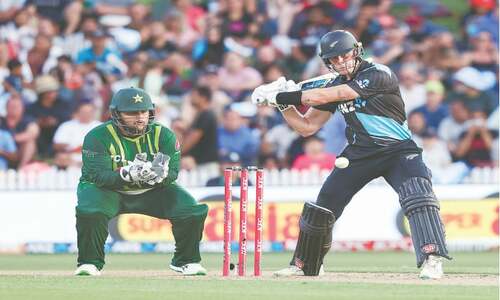 NZ beat Pakistan to take control of T20 series