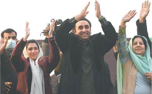 Bilawal flexes muscles in Sharifs&rsquo; home ground