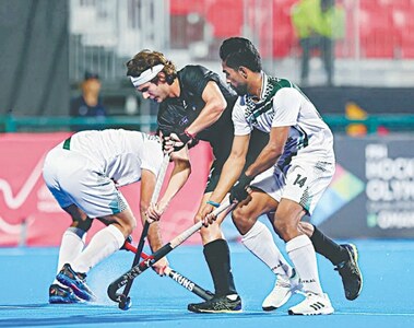 NZ crush Pakistan&rsquo;s Olympic dreams with late fightback