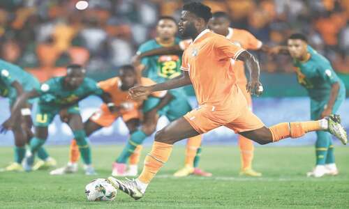 Ivory Coast stun holders Senegal, Cape Verde  into quarter-finals