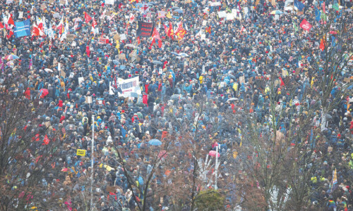 200,000 protest against far-right across Germany