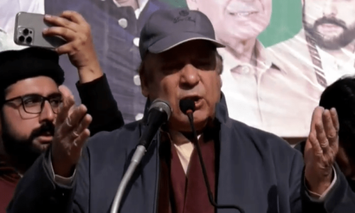دال میں کچھ کالا ہے، 8 مہینے بعد چیف جسٹس بننے والا استعفیٰ دے کر چلا گیا، نواز شریف