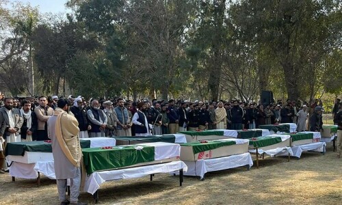 10 cops martyred, 6 injured in attack on police station in DI Khan 10 cops martyred, 6 injured in attack on police station in DI Khan
