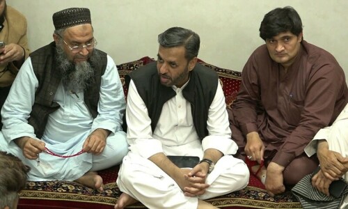 کراچی: این اے 242 سے اے این پی امیدوار مصطفیٰ کمال کے حق میں دستبردار