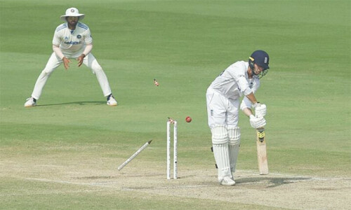 Bumrah, Ashwin help India to series-levelling win over England