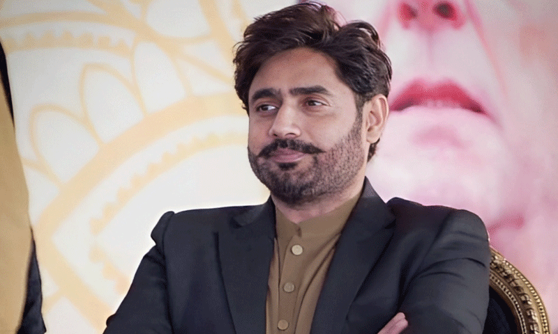 الیکشن نہیں لڑ رہا، سابق پی ٹی آئی رہنما و گلوکار ابرارالحق کی وضاحت