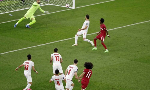 Holders Qatar edge Iran in thriller to reach Asian Cup final