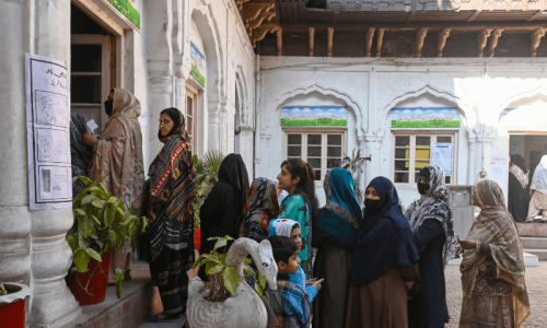 Voter turnout remains 50pc in Lahore Voter turnout remains 50pc in Lahore