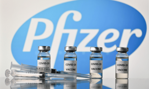 Pakistan gets 300,000 doses of Pfizer vaccine as new Covid variants surface