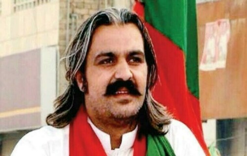 علی امین گنڈاپور کو وزیر اعلیٰ خیبر پختونخوا کے عہدے کیلئے نامزد کر دیا گیا