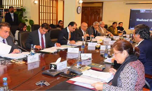 Caretakers &lsquo;oblige&rsquo; IMF with 45pc gas price hike