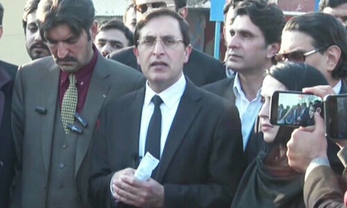 پی ٹی آئی کا پاور شیئرنگ سے انکار، مکمل مینڈیٹ ملنے تک مضبوط اپوزیشن کرنے کا اعلان