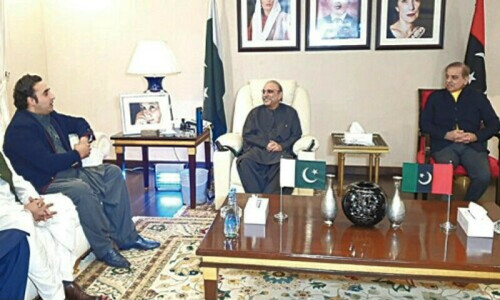 پیپلزپارٹی نے وفاق میں مسلم لیگ (ن) کی حمایت کیلئے پنجاب سیٹ اپ میں حصہ مانگ لیا
