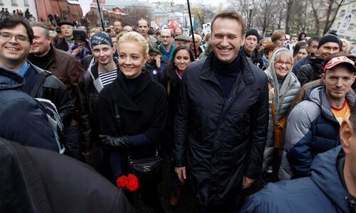 400 held in Russia at events in memory of Navalny 400 held in Russia at events in memory of Navalny