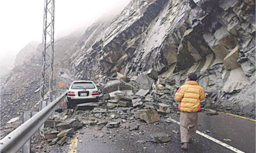 Landslides block Karakoram Highway; heavy rain, snow expected for one week in GB