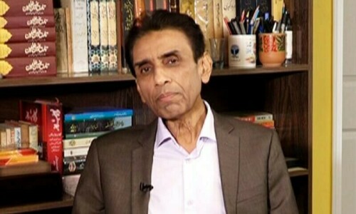 پیپلز پارٹی یا مسلم لیگ(ن) کو نہیں، جمہوریت کو سپورٹ کررہے ہیں، خالد مقبول