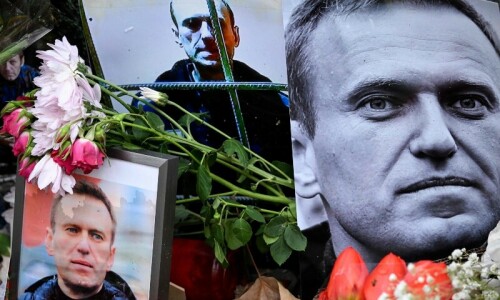 Navalny team says Russia threatening body&rsquo;s burial at Arctic prison