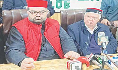 Staunch rivals strike deal in Charsadda ahead of polls