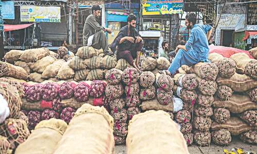 Iranian onion brings no price relief