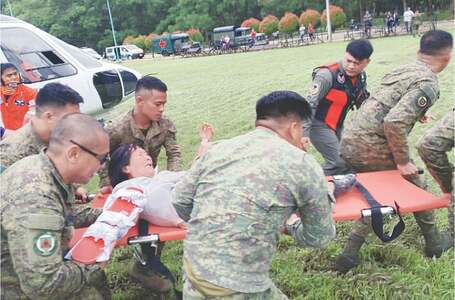Landslide in Philippines buries 38 people, two buses Landslide in Philippines buries 38 people, two buses