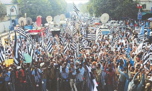 JUI-F stages protest against &lsquo;rigging&rsquo; in elections