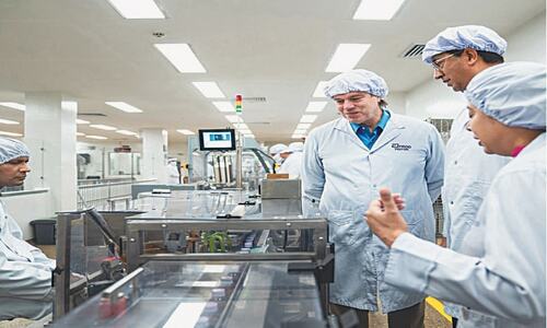 US reaffirms commitment to strengthen ties with Pakistan