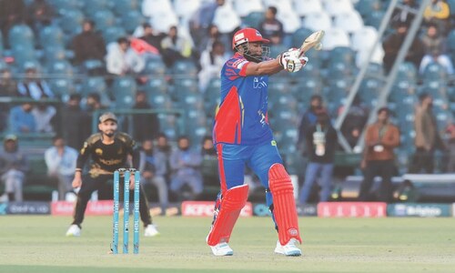 Belligerent Pollard steers Karachi Kings to first victory